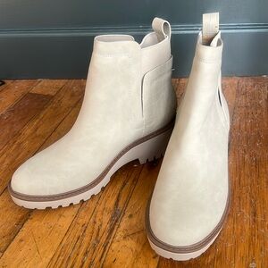NWT Soda Lug Sole Bootie